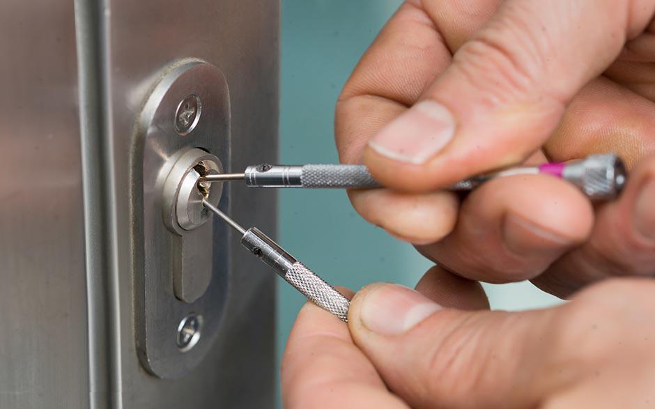 changer serrure de porte Paris
